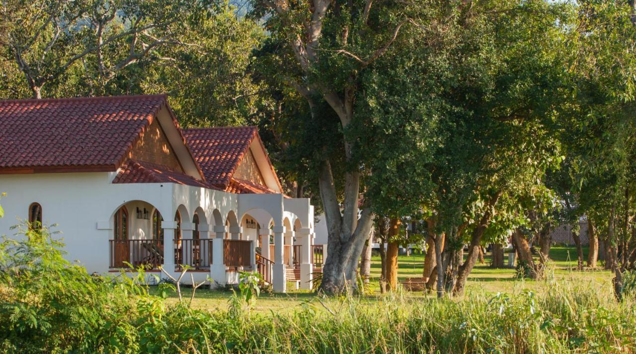 Sanctum Inle Resort Inle Lake Exterior foto